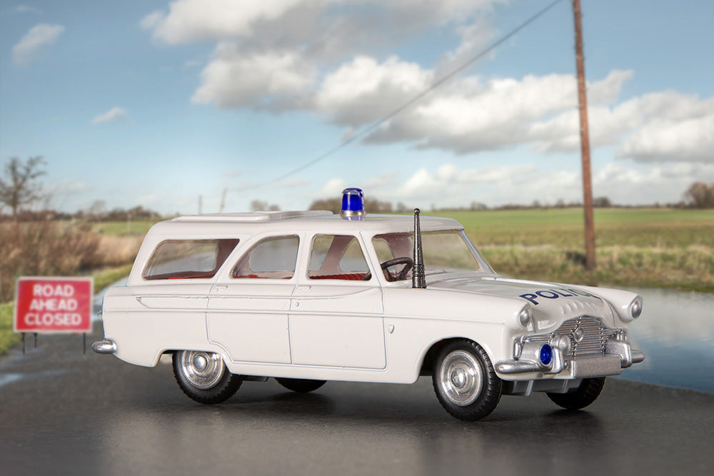 419 - Ford Zephyr Police Motorway Patrol Car