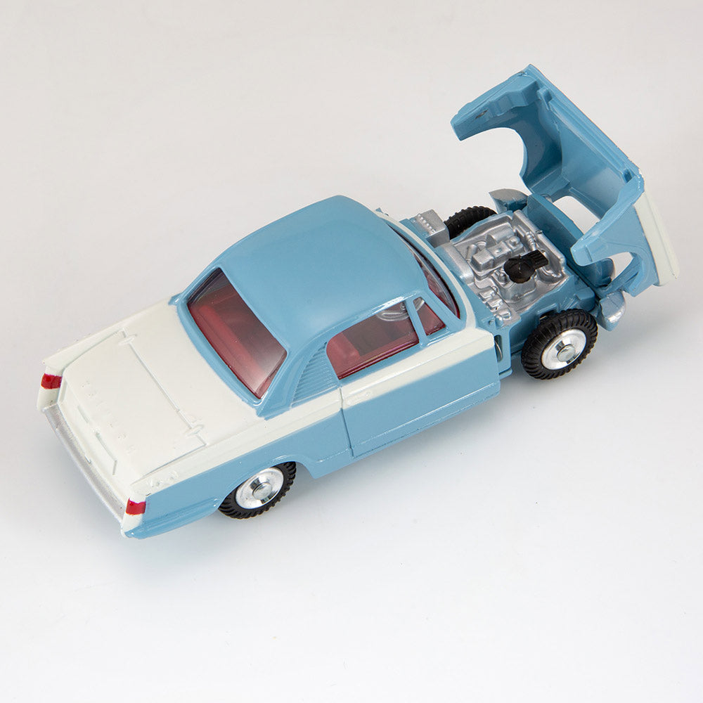 Triumph-Herald-overhead-bonnet